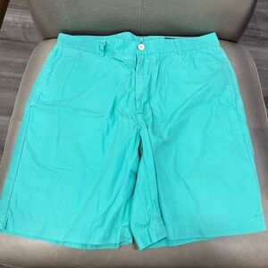 Vineyard Vines men’s shorts